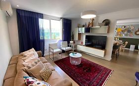Cozy & Stylish Apartment